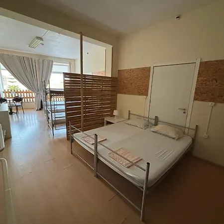 Garden Hostel Aradas